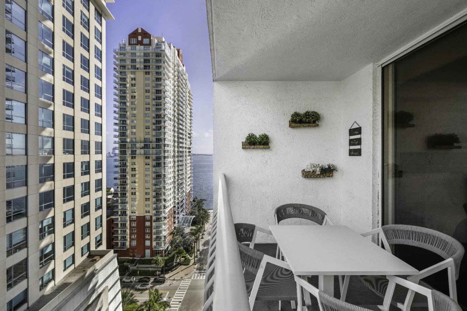 Studios In Brickell With Pool, Gym, Free Parking And Game Room Miami Phòng bức ảnh