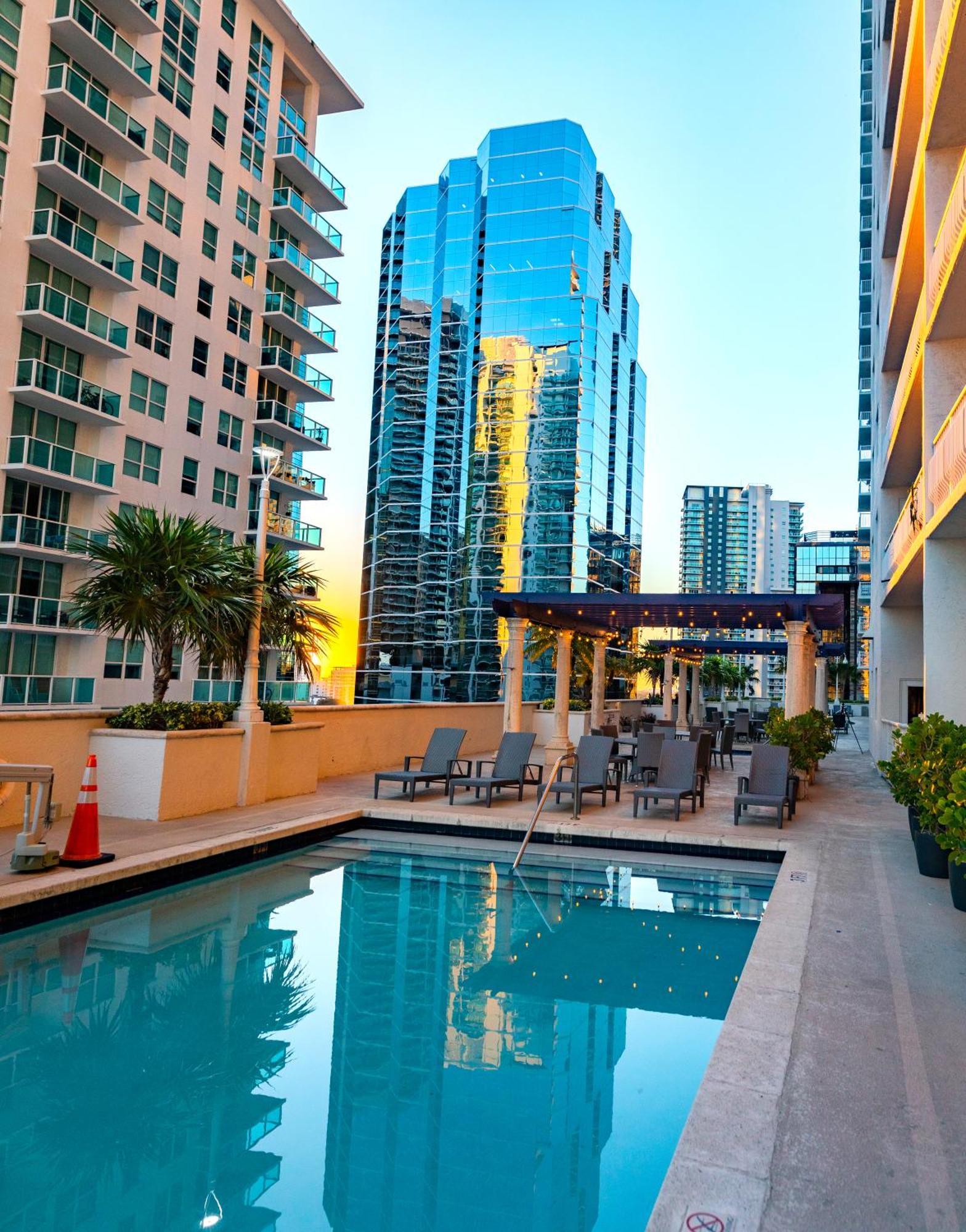 Studios In Brickell With Pool, Gym, Free Parking And Game Room Miami Ngoại thất bức ảnh