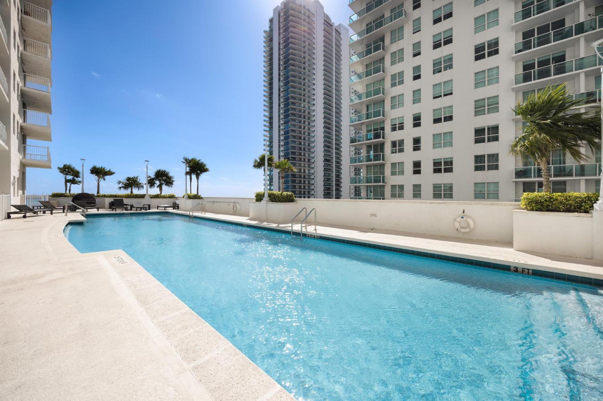 Studios In Brickell With Pool, Gym, Free Parking And Game Room Miami Ngoại thất bức ảnh